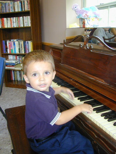 29220030s.JPG - 62.9 K