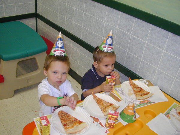 2X060026s.JPG - 71.7 K