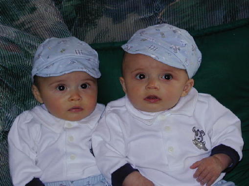 00-0326-kpHats05s.jpg - 37.0 K